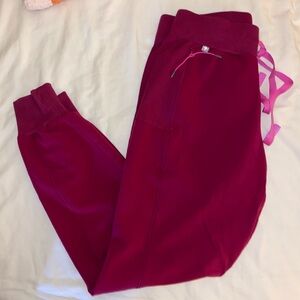Figs Jogger Scrub Bottoms in color Ultra Rose size XXS Petite. never worn